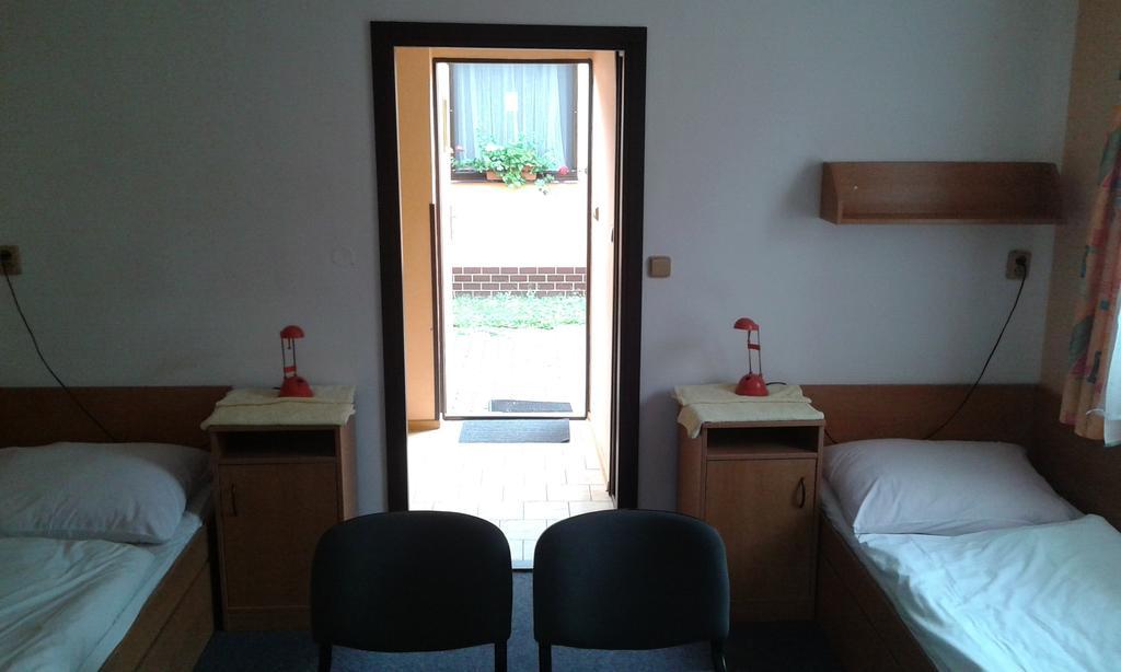 Sportcentrum Dvorak Villa Hluboká nad Vltavou Szoba fotó